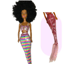 Charger l&#39;image dans la galerie, Les poupées Barbie &quot;Sirène&quot; aux cheveux bouclés et crépus - POPMYCURLS BOX PARIS
